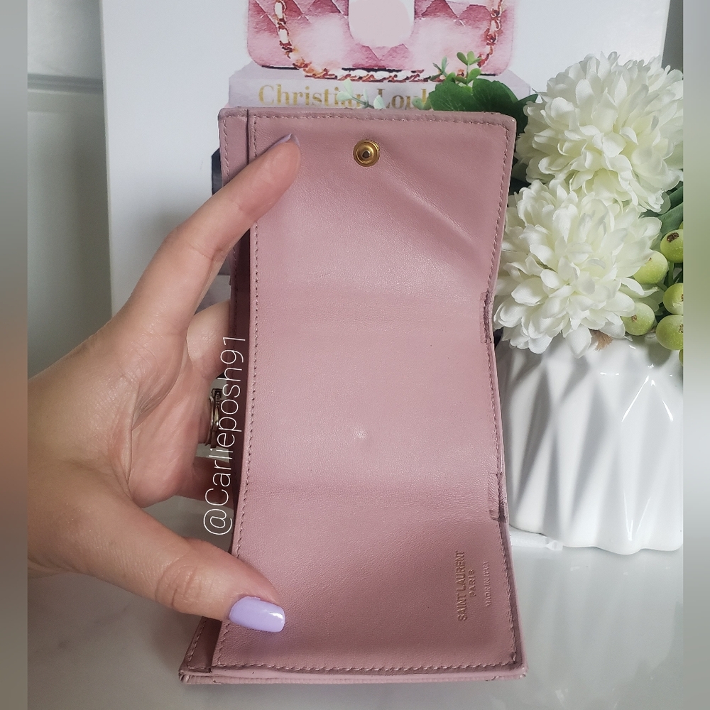 *SOLD* Authentic Pre-owned Yves Saint Laurent Compact Trifold Wallet - Picture 6 of 13